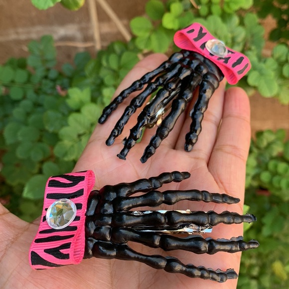 Hair clips skeleton hand hair accessories Halloween Day of Dead Dia de Muertos - Picture 6 of 16